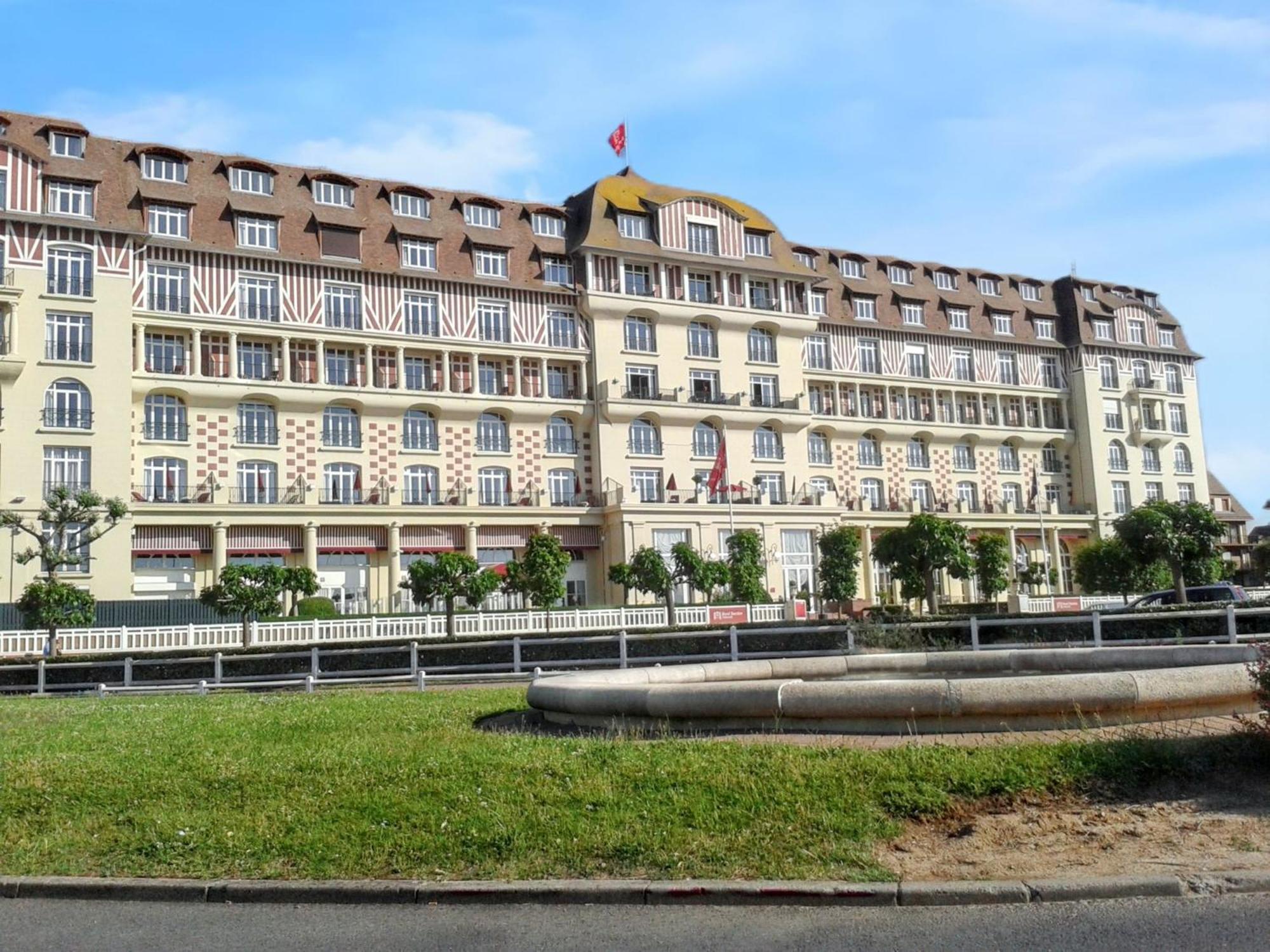 Appartement Charmant A Villers Sur Mer 30 M² Avec Terrasse Exterior foto