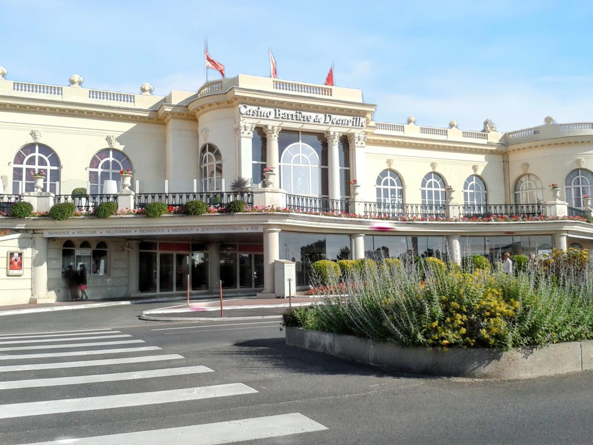 Appartement Charmant A Villers Sur Mer 30 M² Avec Terrasse Exterior foto