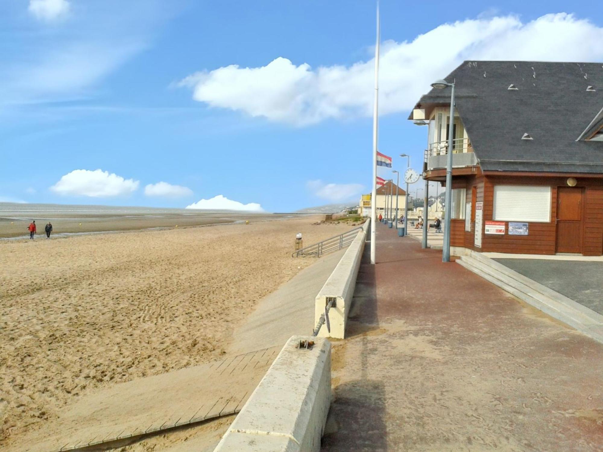 Appartement Charmant A Villers Sur Mer 30 M² Avec Terrasse Exterior foto